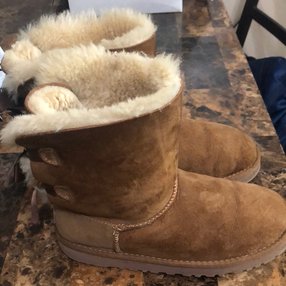 Ugg’s - Picture 3 of 4